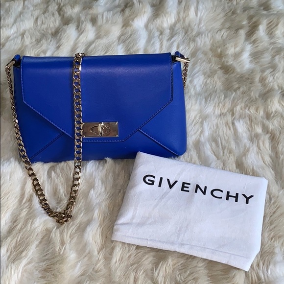 Givenchy Handbags - Givenchy purse. Beautiful and looks brand new.
